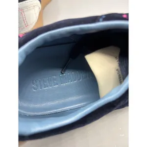 Steve Madden Tucker Navy Sneakers‎ 9 Velour Casual Gum Sole Pink Accents thumbnail 5