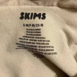 SKIMS Sculpting Mid Thigh Bodysuit thumbnail 4