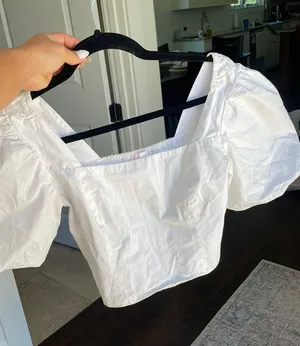 White Gianni Bini Top thumbnail 1