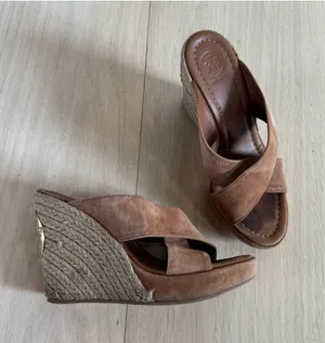 Tory Burch Wedges Shoes High Heels Brown And Gold Size 7.5 thumbnail 1