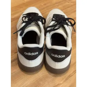 NEW Adidas Breaknet Sleek Shoes in Colorway White Women’s 9.5 thumbnail 6