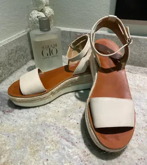 Lucky Brand Leather Sandals thumbnail 2