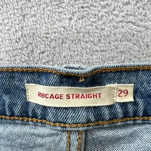 Levi's Premium Ribcage Straight Jeans‎ Size 29 High Rise Distressed Knee Denim thumbnail 4