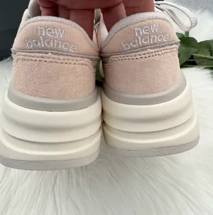 New Balance 997R Sneakers in Light Peach, Size 9.5/EU 41.5 thumbnail 7
