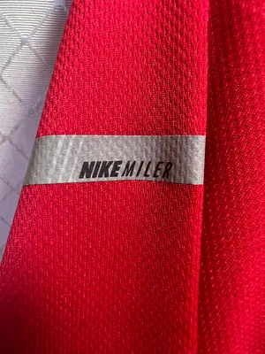 Nike Dri-FIT Miler Long Sleeve Running Shirt thumbnail 4