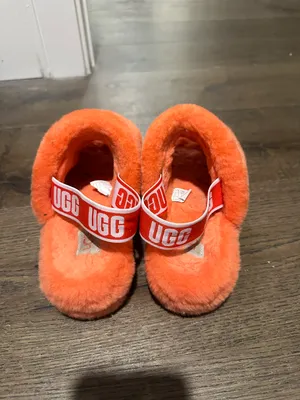 UGG Fluff Yeah Slides thumbnail 2