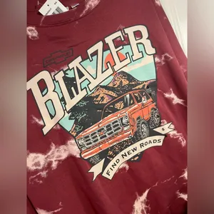 General Motors NWT Chevy Blazer Sweatshirt Official Licensed Chevrolet Vintage Truck 4x4 thumbnail 8