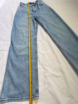 Hollister W25S Ultra High Rise Dad Jeans Floral Embroidered Light Wash thumbnail 3