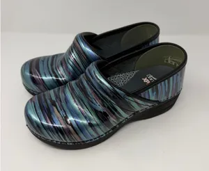 Dansko XP 2.0 Blue Purple Iridescent Metallic Clogs Professional Nursing Shoes thumbnail 1