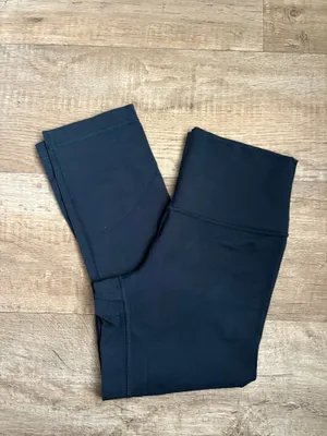 Lululemon Wunder Train High-Rise Crop 21” in Navy Sz 6 thumbnail 2