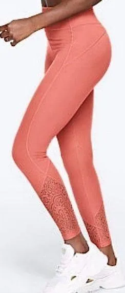 Victoria's Secret Pink Sport High Waist 7/8 Ankle Leggings size M thumbnail 1