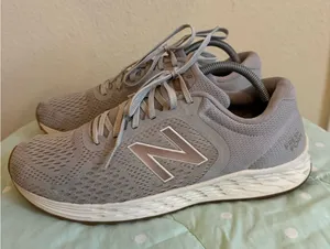 New Balance Fresh Foam Arishi Womens Sneakers size 12 thumbnail 1