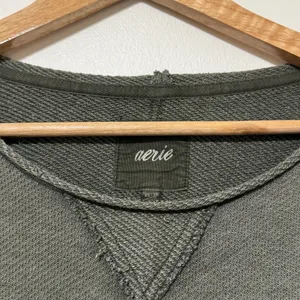 Aerie Cropped Crewneck Sweater Size XS Oversized Beach Party Sweatshirt Green thumbnail 3
