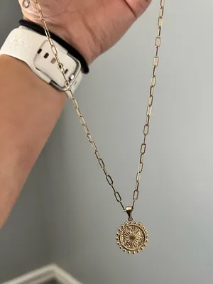 Amazon Set of two gold necklaces thumbnail 1