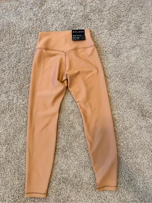 Aritzia Golden Cheeky Infinite Hi-Rise 26" Legging Chocolate Mousse size 8 NWT thumbnail 12