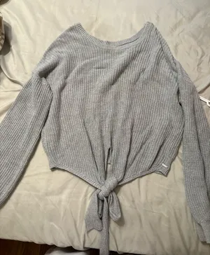 Hollister Sweater thumbnail 1