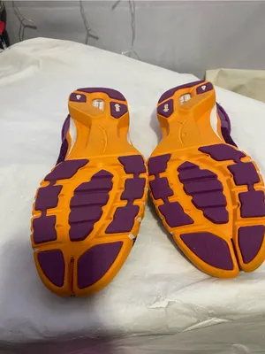 Purple Split-Toe Mesh Slip-On Shoes with Orange Soles thumbnail 3
