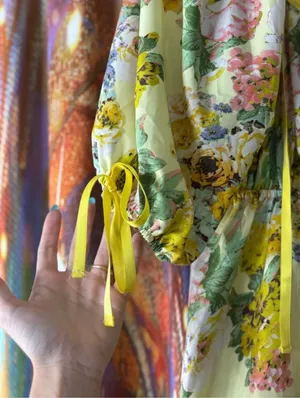 Yellow Floral Puff Sleeve Mini Dress✨ Size L thumbnail 3