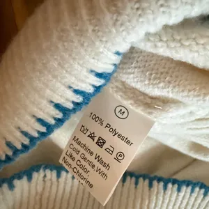 Sleeveless Sweater with Sardine design - White and Blue thumbnail 3