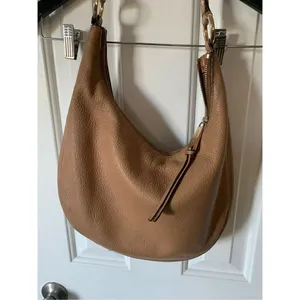 Michael Kors Rhea zip Shoulder Bag 100% leather in Suntan beige tan hobo thumbnail 4