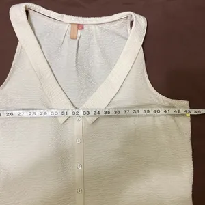 PILCRO TIE-FRONT, BUTTON DOWN FRONT, CREAM BLOUSE. LARGE thumbnail 3
