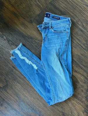 Hollister Super Skinny Jeans thumbnail 1