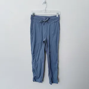 [Lululemon] Utility Blue Dance Studio Mid-Rise Cropped Pants Workout Swift Sz 4 thumbnail 2