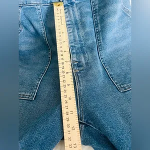 Good American denim jumpsuit, and it has a very clean, modern-utility vibe SZ 2 thumbnail 14
