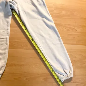 Alo Yoga Accolade Sweatpant Bone XS thumbnail 5