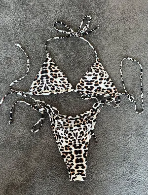 Amazon Cheetah String Bikini thumbnail 1