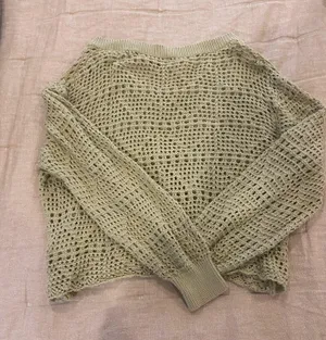 Juiles Boutique Green Crochet Sweater  thumbnail 3