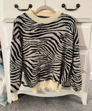 Zebra Print Sweater Multiple thumbnail 1