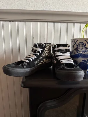 High-Top Vans thumbnail 8