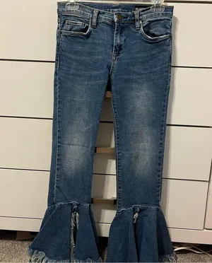 Blank NYC Lowrise Bell Bottom Flare Jeans thumbnail 2