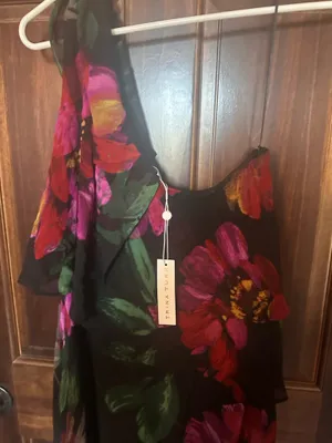 Trina Turk New shoulder dressy dress thumbnail 1