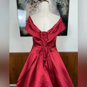 Gorgeous New Lavetir Red Satin Pageant/Prom/Bridesmaid Gown! thumbnail 6