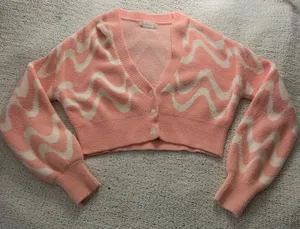 Sweater thumbnail 1
