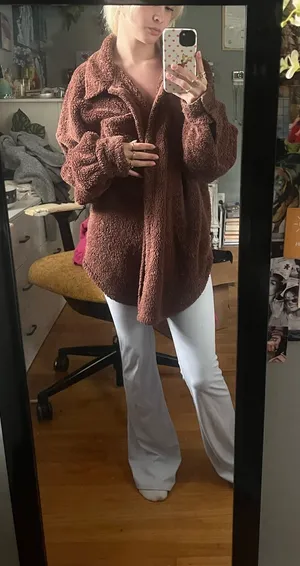 brown fluffy jacket Size M thumbnail 1