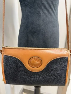 Vintage Dooney & Bourke Black All Weather Leather Pebble Crossbody Purse Handbag thumbnail 1