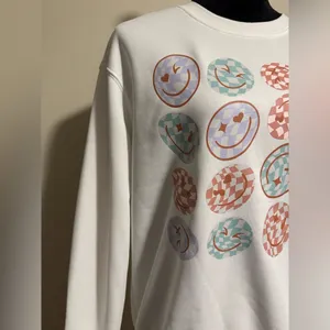 NWT SHEIN EZWear White Smiley Face Graphic Sweater size XS thumbnail 2