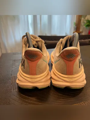 Hoka Clifton 9 Running Shoes Beige 7.5 B Women thumbnail 4