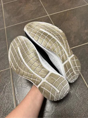 OOFOS OOmg Sport Slip On Lowtop Sneakers Shoes Black White Logo Womens 9 EU 40 thumbnail 7