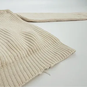 Vintage Raglan Crewneck Pullover Knit Sweater in Cream | Size M thumbnail 11