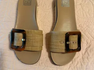 Beige Slide Sandal with Tortoiseshell Buckle Tan Size 9 thumbnail 3