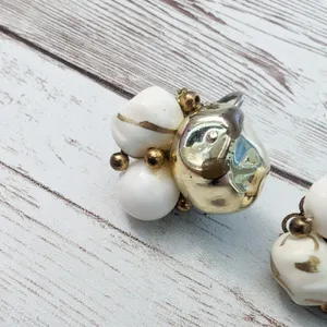 Vintage Clip On Earrings - Off White & Gold Tone 7/8" thumbnail 11