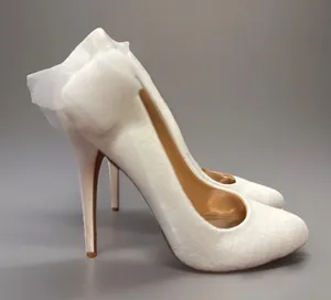 Badgley Mischka 7 M Heels Shoes Natural Satin Pumps W/Chiffon Rosette Details thumbnail 1