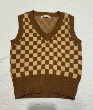 Sweater Vest Brown Size M thumbnail 1