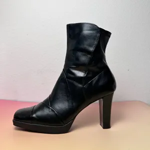 Skechers Black Faux Leather Square Toe‎ Heeled Booties Y2K Retro Women’s Size 10 thumbnail 6