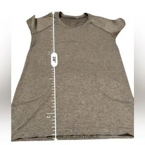 Lululemon Swiftly Tech Short Sleeve Activewear Shirt in Gray/Slate Sz 10 thumbnail 8
