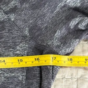 Lululemon On Repeat Runderful Gray Camo Long Sleeve Top‎ Size 8 EUC thumbnail 8
